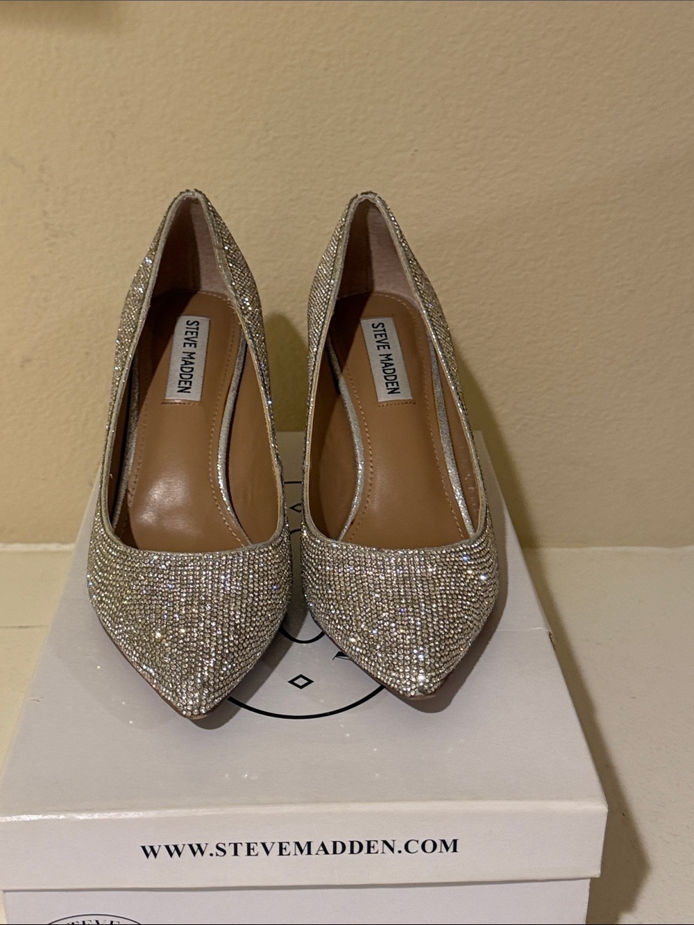 Steve Madden Gold Glitter Pointed Toe Flats